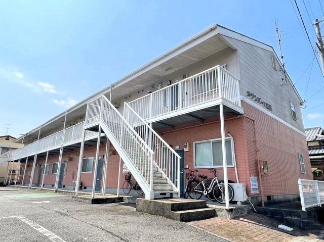 メゾンパーク前田の外観