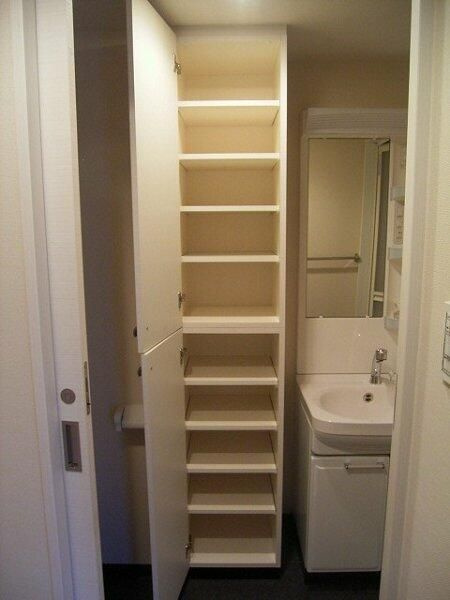 フェニックス池袋弐番館の収納