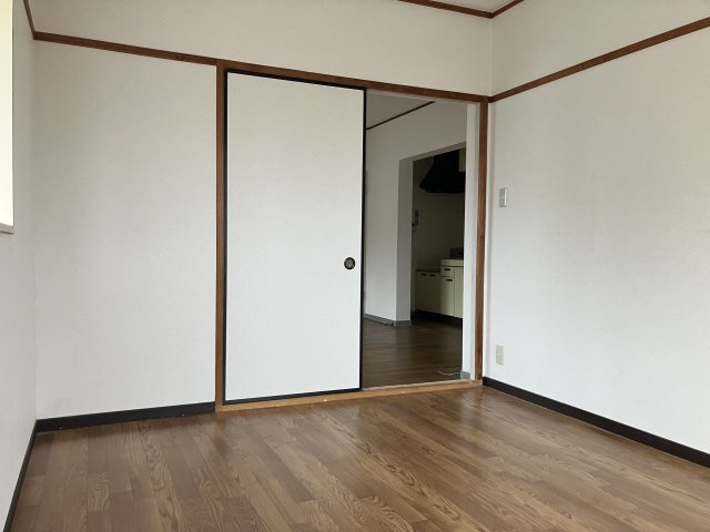シャンピアの洋室|写真はイメージです。色仕様は現況優先になります。