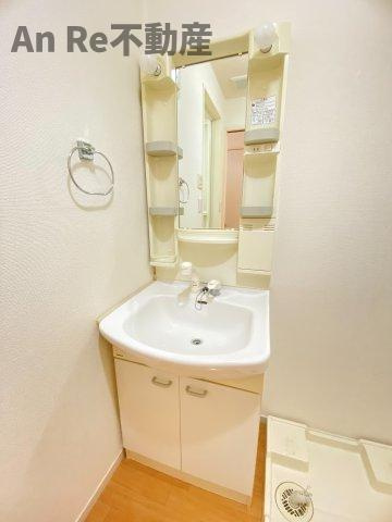 川口市桜町６丁目のアパートの洗面所