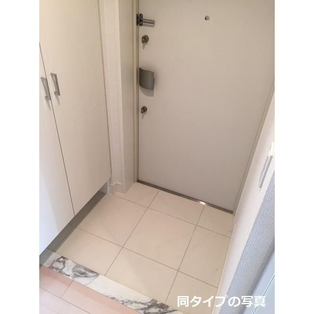コンフォリア東池袋ＥＡＳＴの玄関