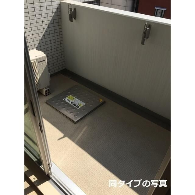 コンフォリア東池袋ＥＡＳＴのバルコニー