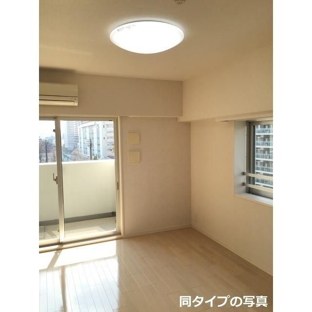 コンフォリア東池袋ＥＡＳＴの居間・リビング