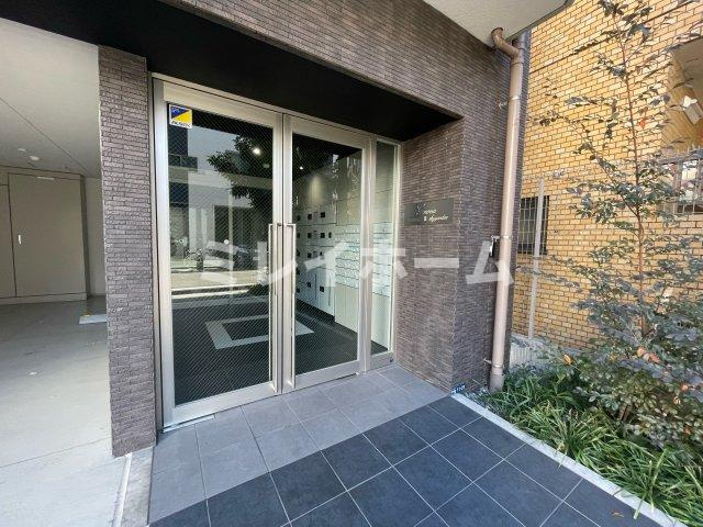 ジェノヴィア蒲田Ⅱスカイガーデンのエントランス