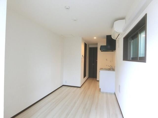 アルファ西日暮里の居間・リビング