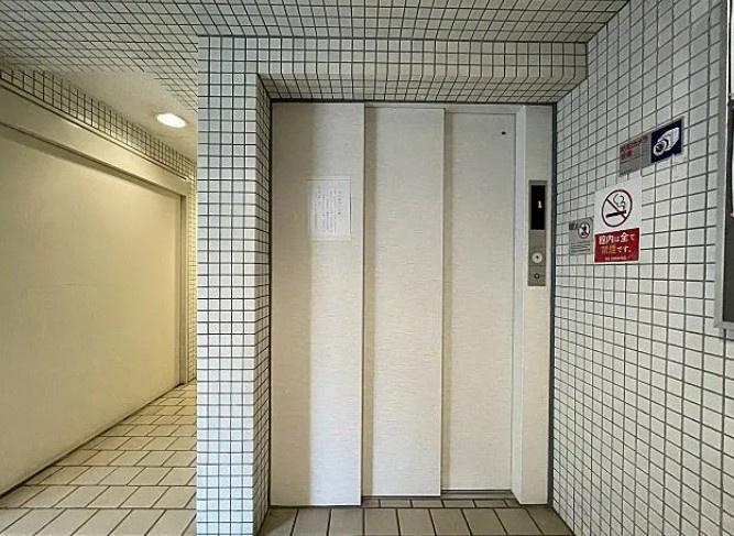 ライオンズマンション白山駅前のロビー