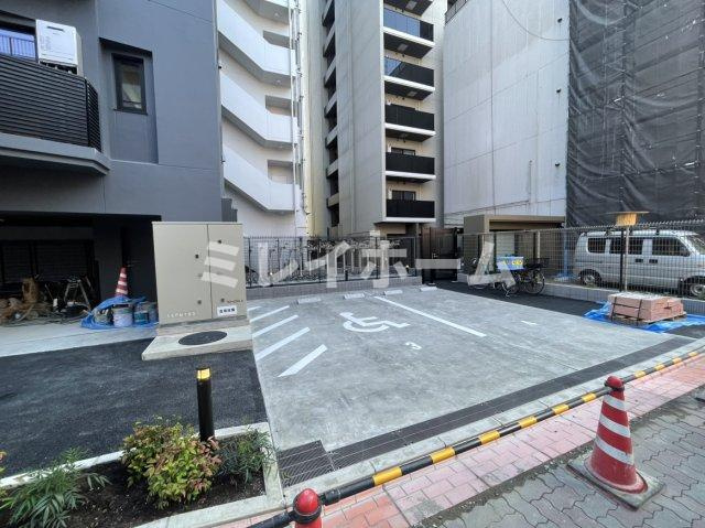 プライムガーデン大森の駐車場