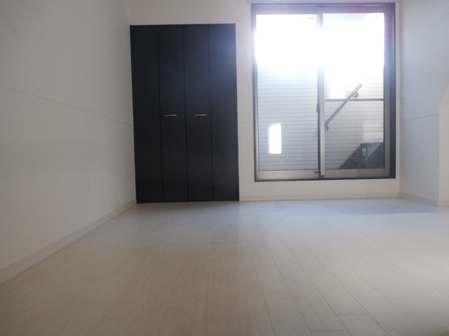 【居間・リビング】 | Grandtic KAREN博多駅南　★プライスホームなら仲介手数料が割引価格です！★