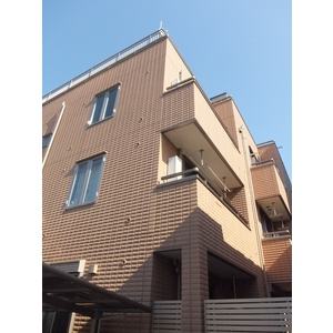 イルグランディの外観