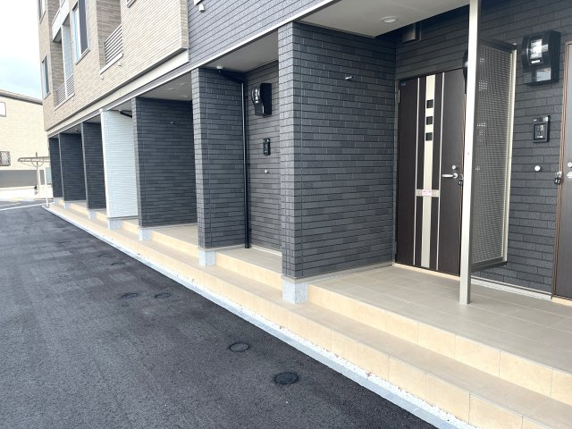 アイ・ヴィレッジ古閑中町Ｂのエントランス