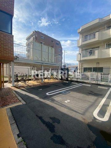 グレイス国府宮IIの駐車場