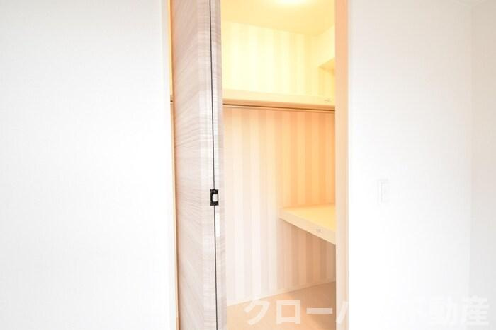 トゥリトール A棟の収納|ウォークインクローゼット