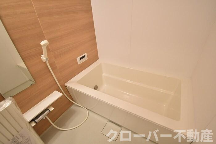 トゥリトール A棟の浴室|浴室