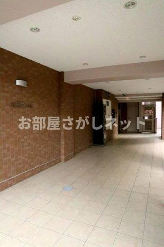 フレスクーラ神楽坂【おとり物件なし】#学生・社会人にオススメ！初期費用分割払いOK！のエントランス