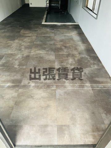 店舗！！セレニデ名城の玄関