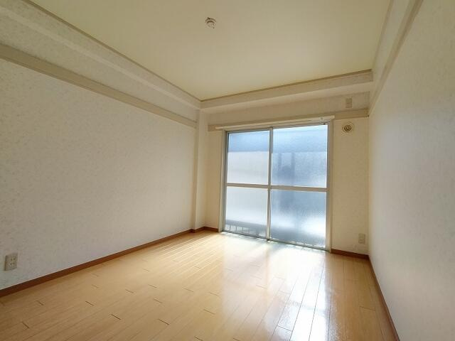 コーポ大野の洋室