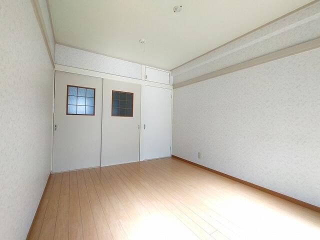 コーポ大野の洋室