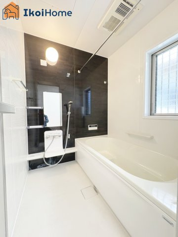 神戸市西区枝吉4丁目　中古戸建の浴室|【ホームページに現地動画掲載中】●年中無休：当日予約可●ゆったりご入浴いただける約1坪タイプの浴室