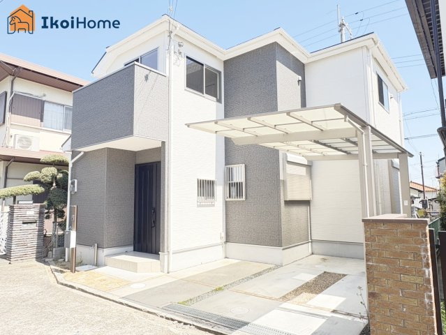 神戸市西区枝吉4丁目　中古戸建の駐車場|【ホームページに現地動画掲載中】●年中無休：当日予約可●お車2台駐車可能！安心のカーポート付き！