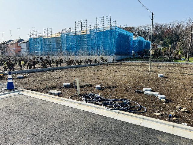 八王子市　弐分方町　新築一戸建て　１１期の駐車場|～並列2台駐車可能カースペース～