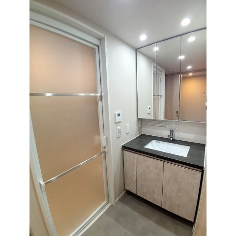 ザ・パークハウス品川荏原中延の独立洗面台