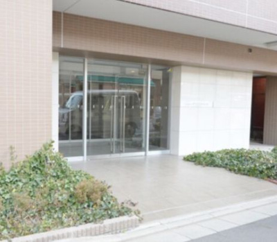 【エントランス】 | ARTESSIMO GLEIS | 建物の内部です
