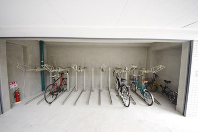 【駐車場】 | グランフォースお花茶屋