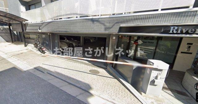リバーストーン【おとり物件なし】#学生・社会人にオススメ！初期費用分割払いOK！の駐車場