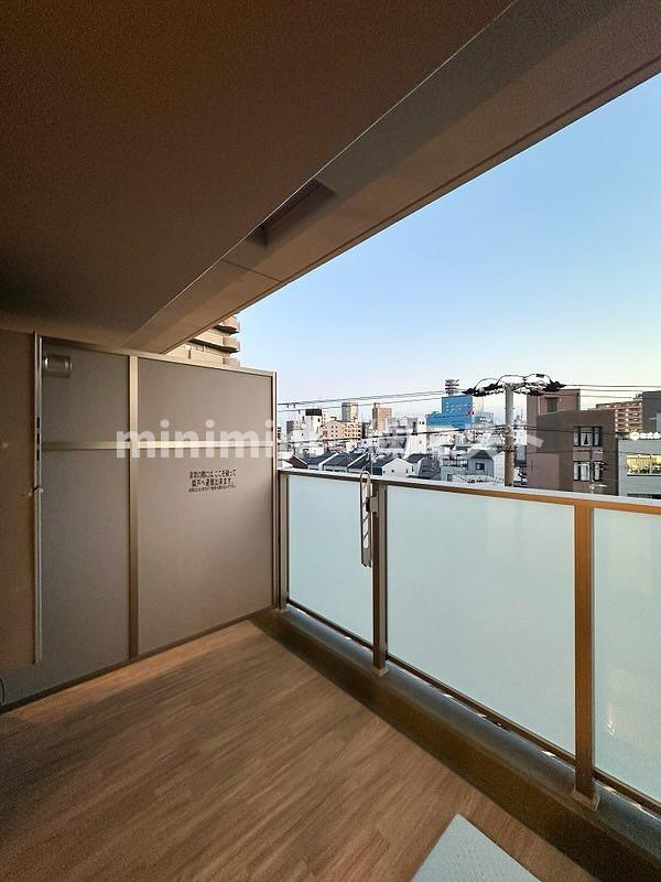 大阪市北区浮田２丁目の賃貸マンションのバルコニー