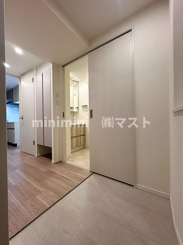 大阪市北区浮田２丁目の賃貸マンションの玄関