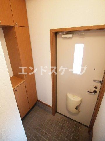 ウエストヴィレッジの玄関|高崎、前橋のお部屋探しはエンドスケープまで！お客様の理想お聞かせ下さい♪