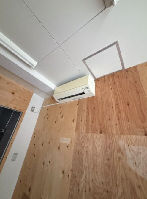 大阪市中央区東高麗橋の店舗事務所の内装