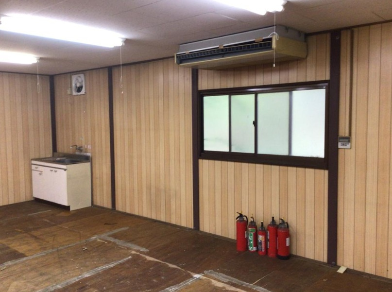 流山市前ケ崎の倉庫