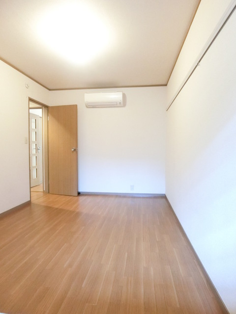 立川市西砂町５丁目の賃貸マンションの寝室|★綺麗な洋室です★