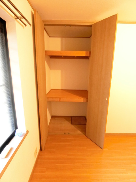 立川市西砂町５丁目の賃貸マンションの収納|押入