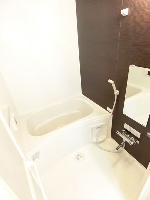 立川市西砂町５丁目の賃貸マンションの浴室|★追い焚き機能付きバスタブ★