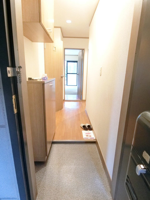 立川市西砂町５丁目の賃貸マンションの居間・リビング