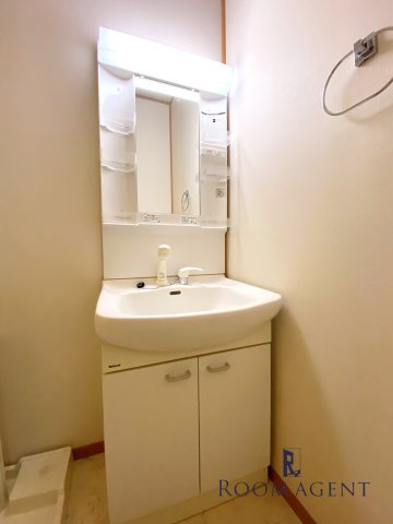 ブランメゾン吹上の洗面所