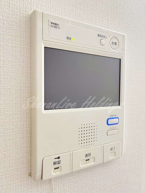 クレイシア新横浜のセキュリティ|モニター付きインターホン♪※同施工別建物