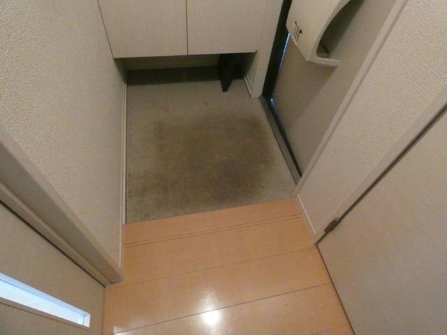 ハイツハピネスＡ館の玄関