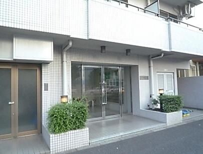 エスタ城北公園のエントランス