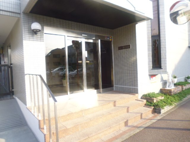 エースＣityのエントランス