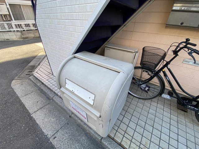 メゾン上高田の設備|敷地内ごみ捨て場☆