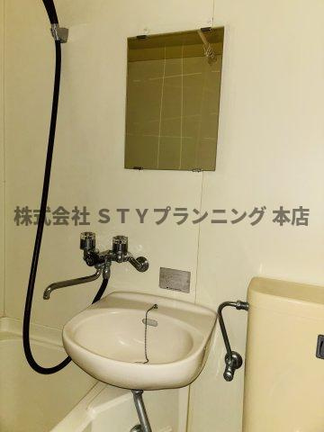 シャトウ山田の洗面所