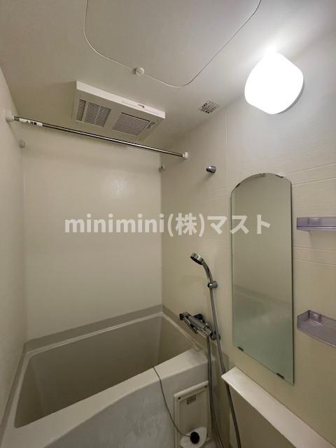 プレサンス松屋町ヴェルデスの浴室