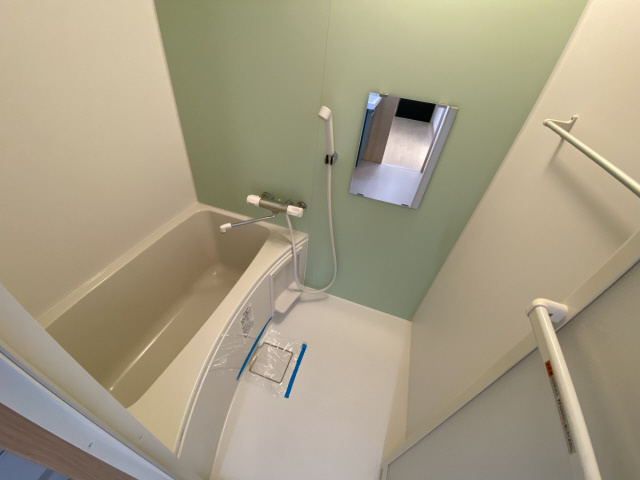 プレッジコートの浴室