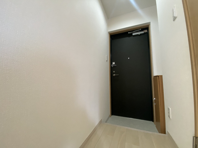 プレッジコートの玄関