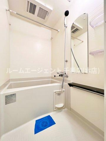 プレサンス鶴舞駅前レジスの浴室