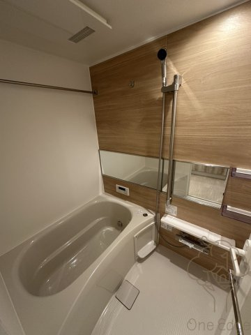 シーズンフラッツ梅田EASTの浴室