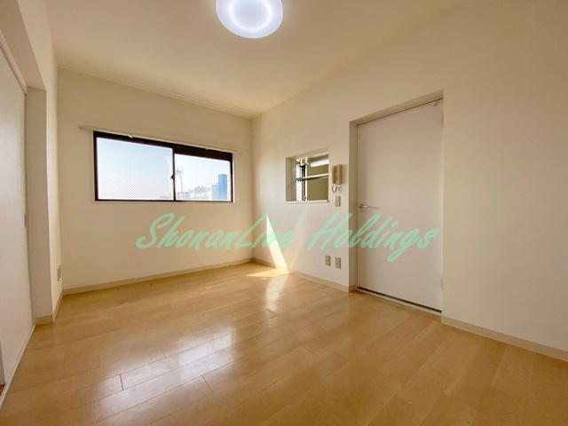 茅ヶ崎市十間坂２丁目の賃貸マンションの居間・リビング